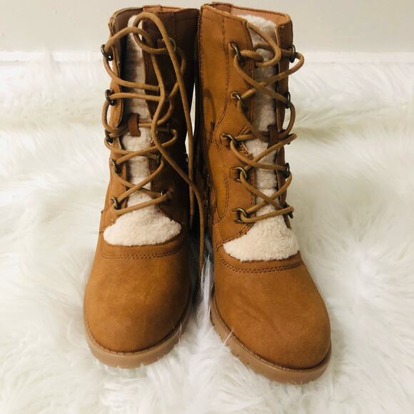 Baretraps Women's Ankle Boots Cold Weather Hadlee Faux Suede Brown 6.5M NWB - Picture 1 of 10